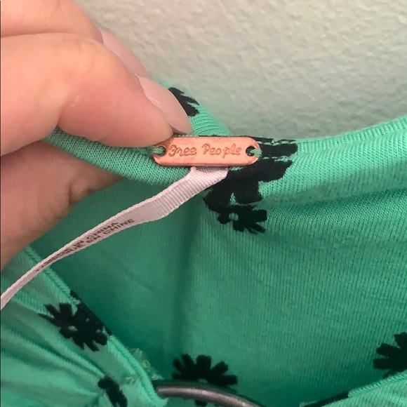 Free People Flower 2 Piece Set - Picture 7 of 8